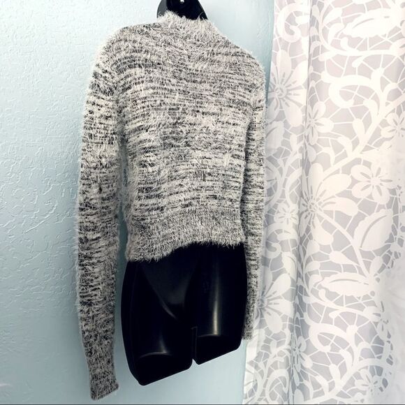 Express Mock Neck Fuzzy Cropped Sweater Size XS - Picture 9 of 11